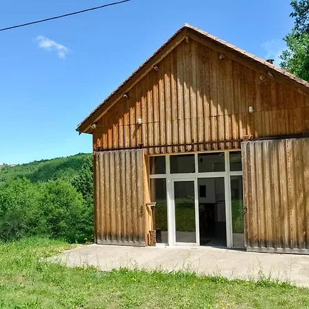 Ancienne Sechoir A Tabac Idealement Place A Pour 4 Dans La Nature Prázdninový dům