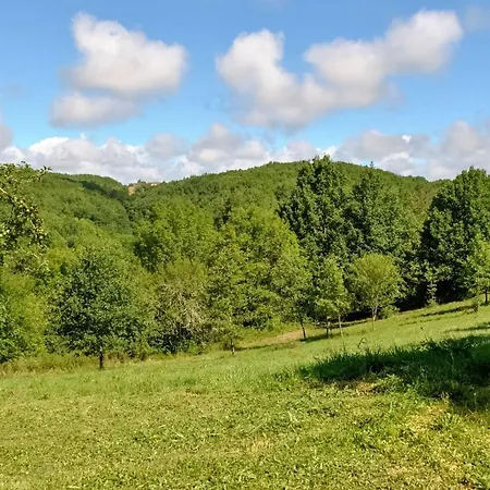 Ancienne Sechoir A Tabac Idealement Place A Pour 4 Dans La Nature Prázdninový dům